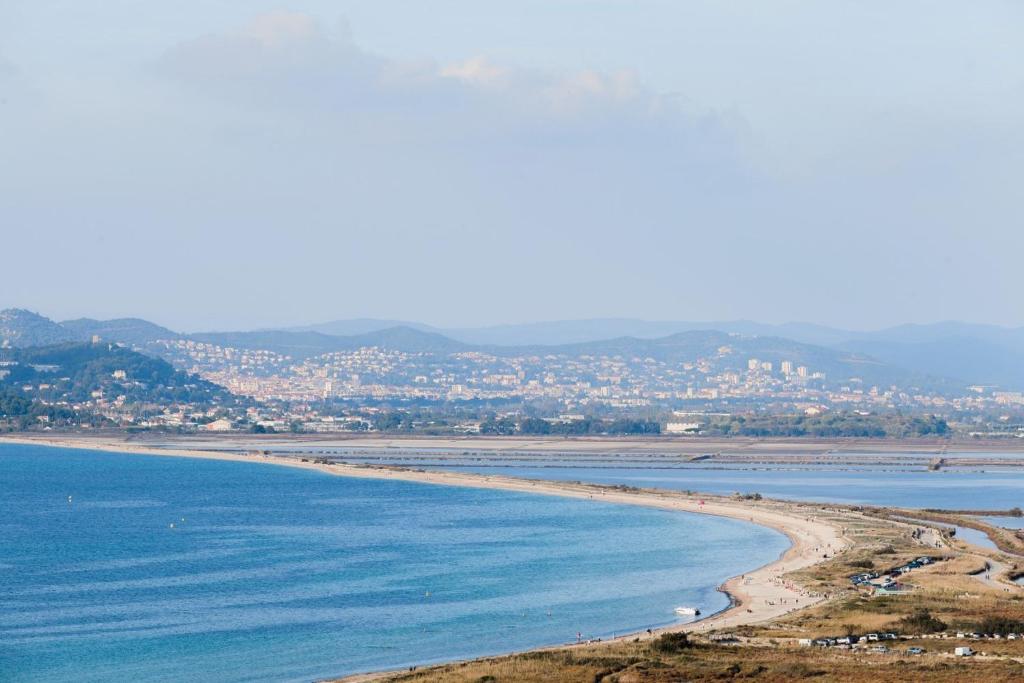 Bel Appartement accès direct mer; L'Almanarre, HYERES - 3