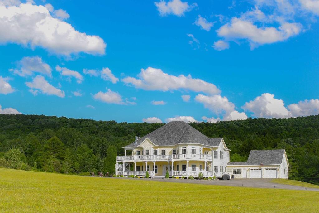 Windham Manor on 45 Acres - 5 Mi to Ski Resort! photo