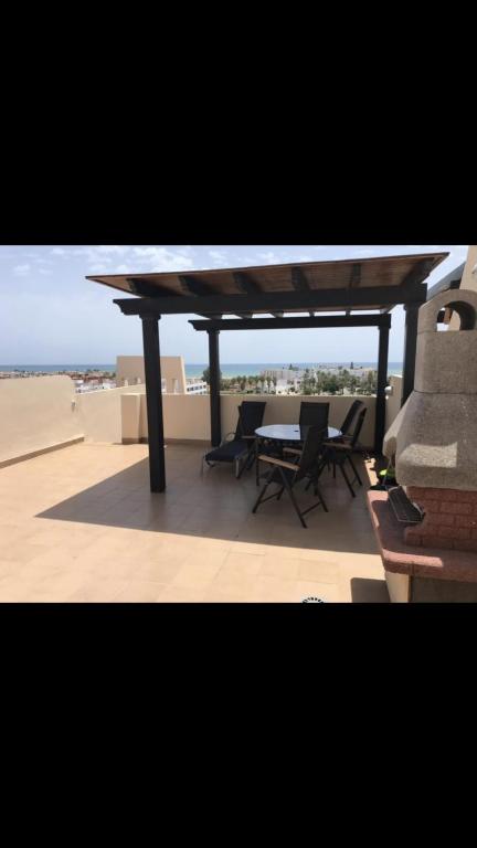 Atico con piscina privada y vistas al mar - 1
