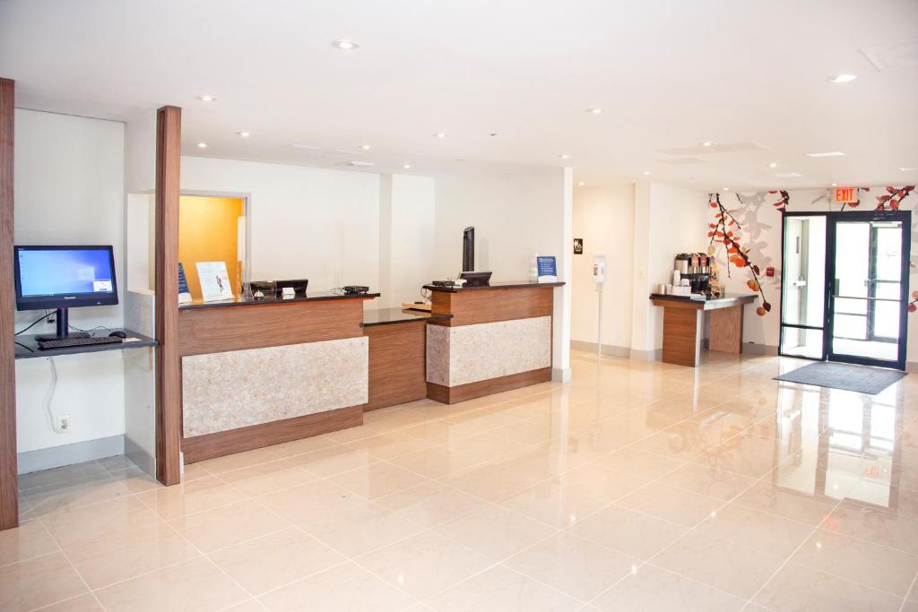 Extended Stay America Suites - Springfield photo