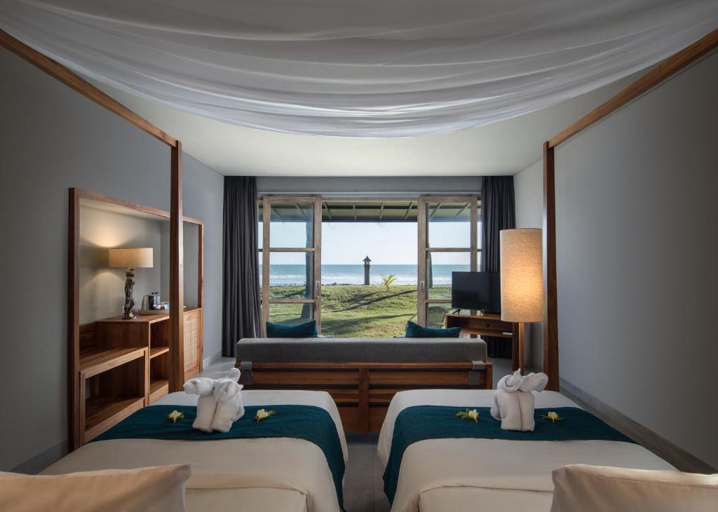 UMADEWI Surf & Suites