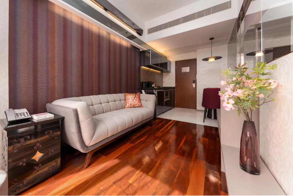 Hong Kong The Mercer Hong Kong Additional
