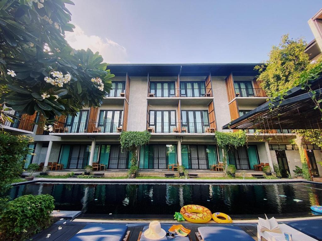 ランプーハウス チェンマイ (Lamphu House Chiang Mai) スイミングプール