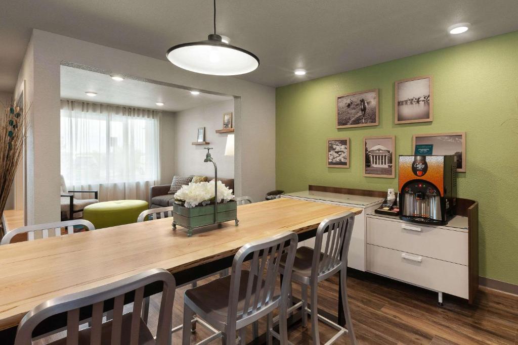 WoodSpring Suites Quantico photo