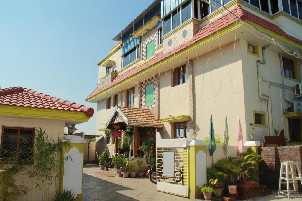 Hotel Vaani Villa photo