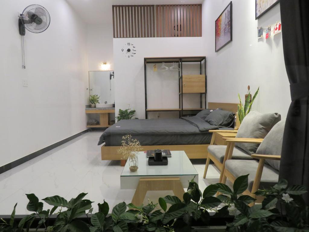 Robin House