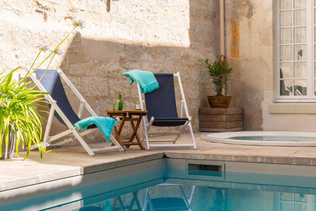 スイミングプール