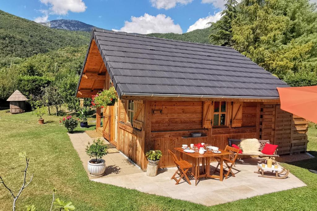 Au petit chalet avec son SPA - Escapade en amoureux ! - 5