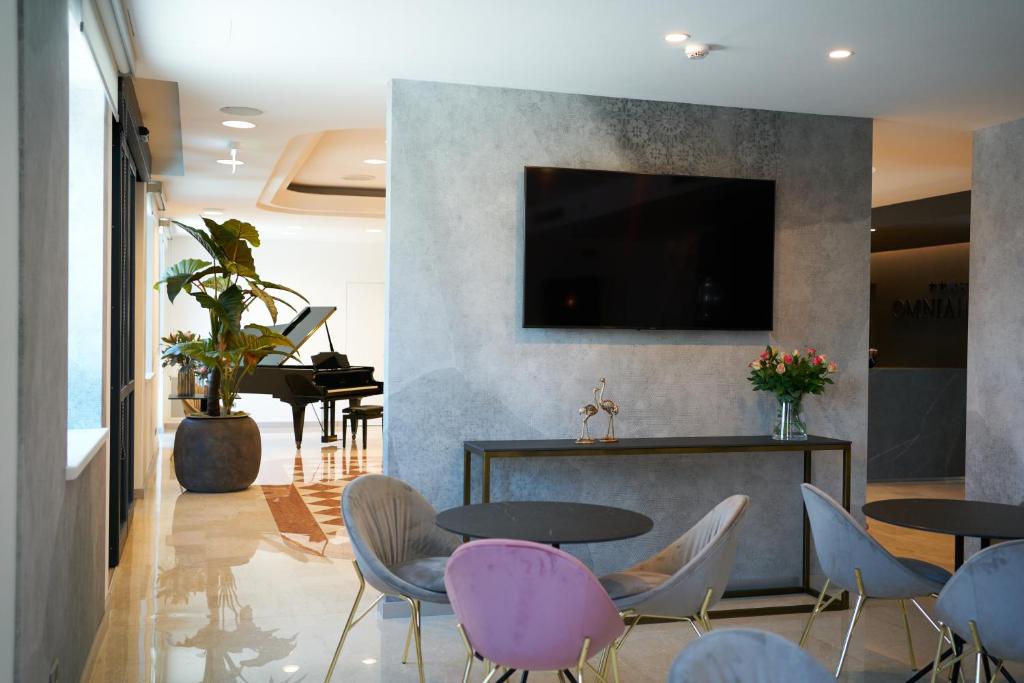 Hotel Omnia