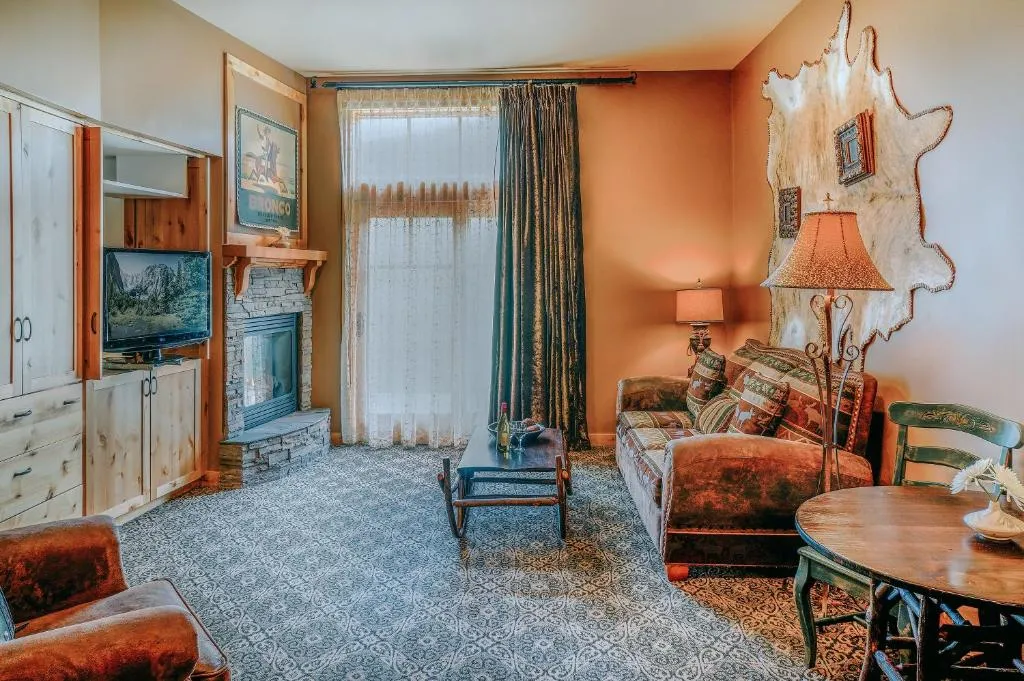 Big Sky Resort Village Center, hotel in Big Sky