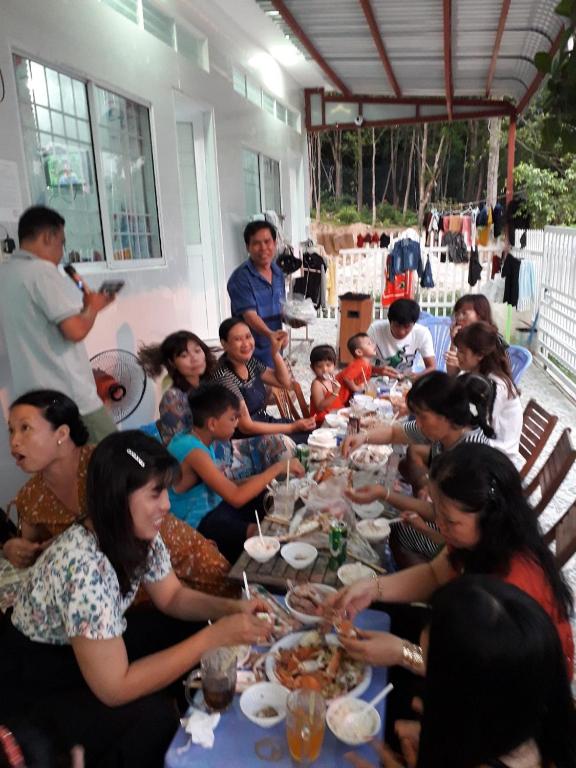 Nhà nghỉ Ngọc Phượng Hòn Sơn Nhà nghỉ Ngọc Phượng Hòn Sơn