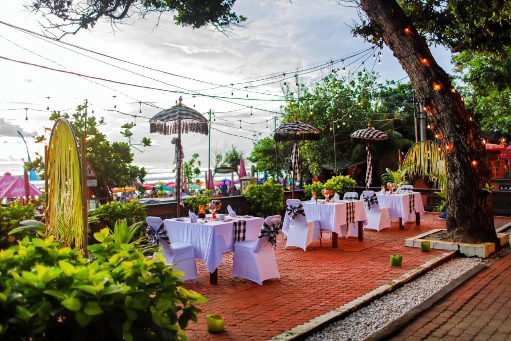 Restaurant, Puri Saron Seminyak Hotel & Villas in Bali