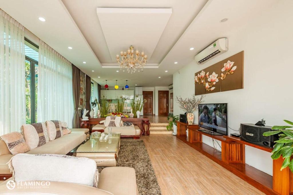 BOM HOMES - Flamigo Dai Lai Resort CBT