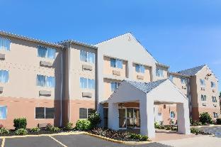 AmericInn by Wyndham Appleton West photo