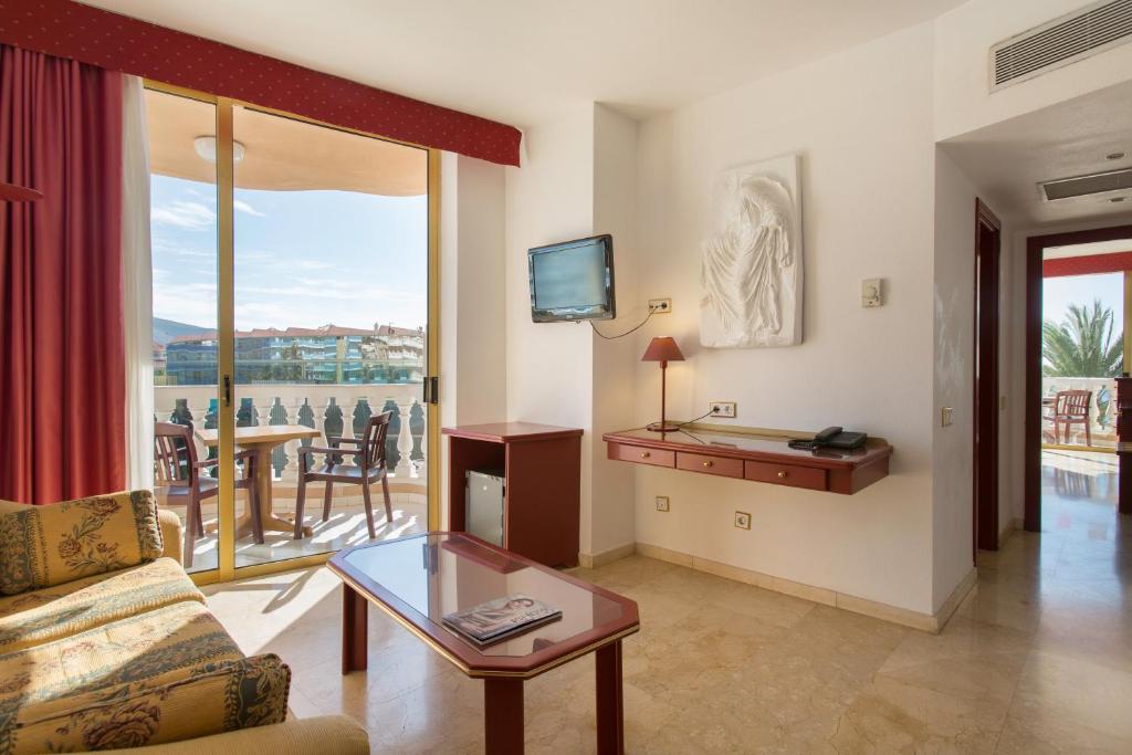 Best Price On Hotel Cleopatra Palace In Tenerife Reviews 