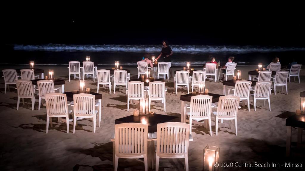 Central Beach Inn photo