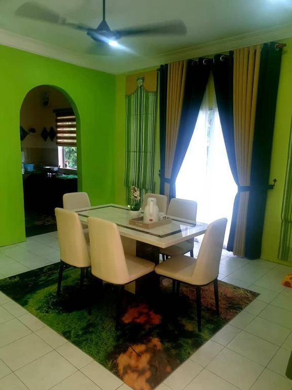CEMPAKA IRIS HOMESTAY photo