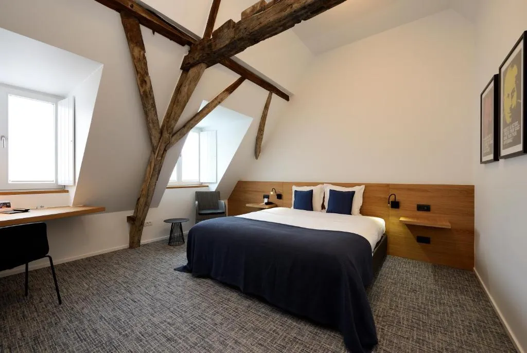 Hotel Messeyne, hotel in Kortrijk