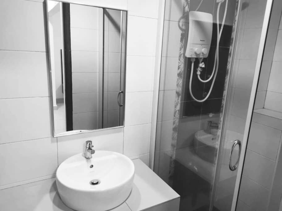 Marina Heights Hotel Residences photo