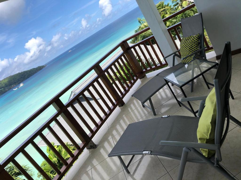 Sailfish Beach Villas photo