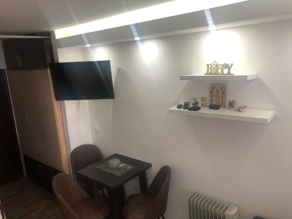 Sunny Hill Apartments - Vila Yeti - 4