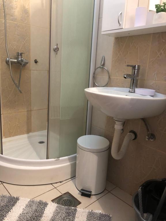 Sunny Hill Apartments - Vila Yeti - 2