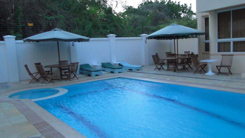 Swimming pool, Pavilion Holiday Resort Shanzu in Mombasa