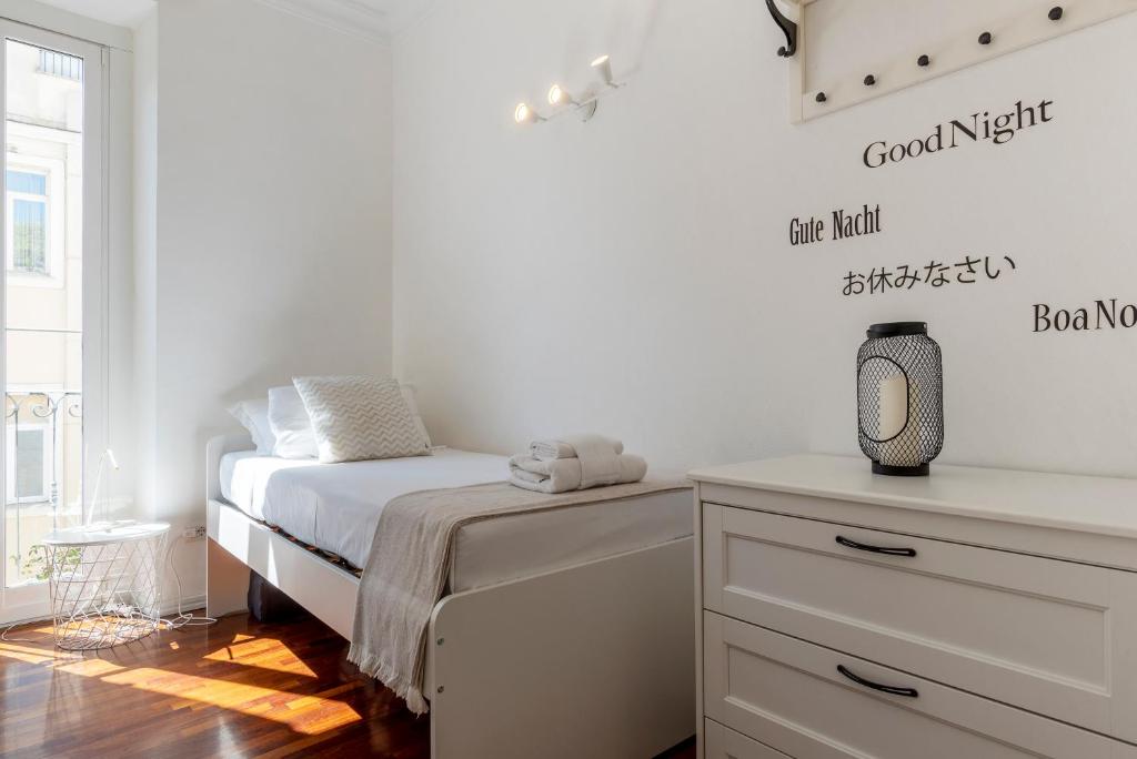 GuestHost - Fontana di Trevi Design Apartment - 3