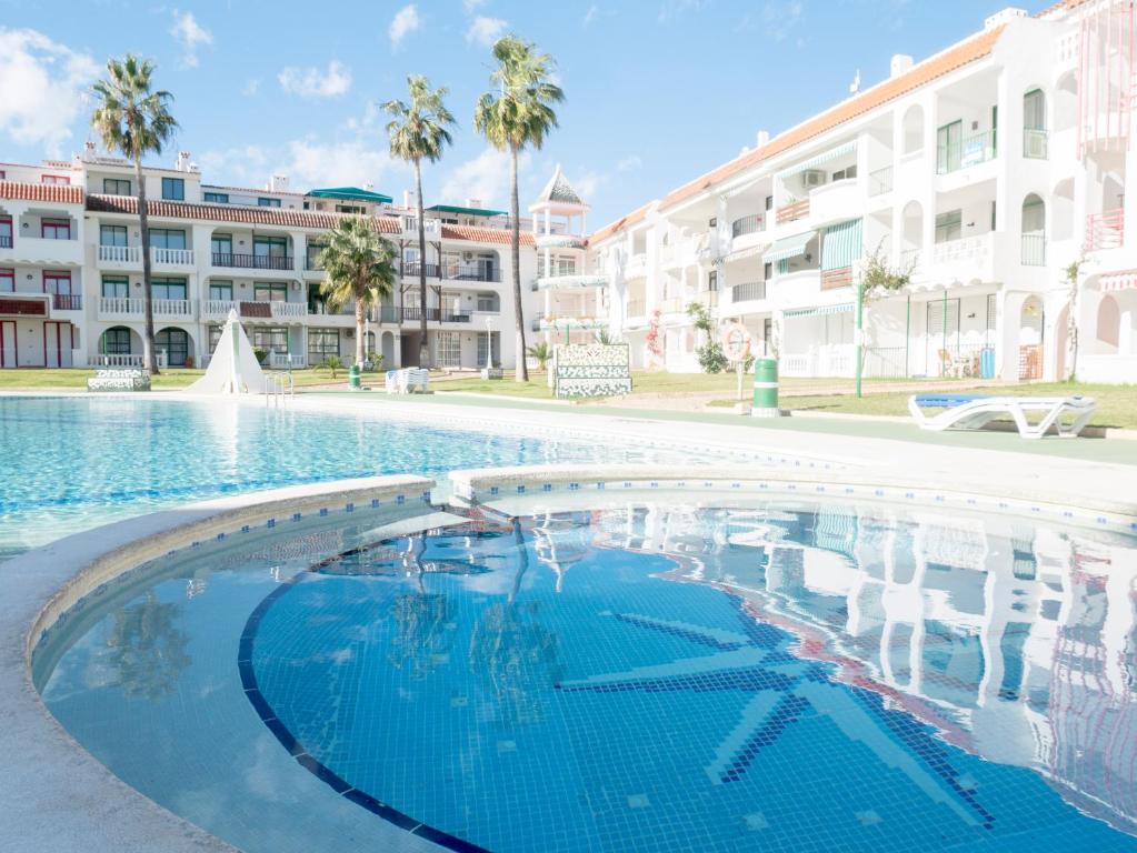Apartamentos Marineu Playa Romana — Hotel in Alcossebre