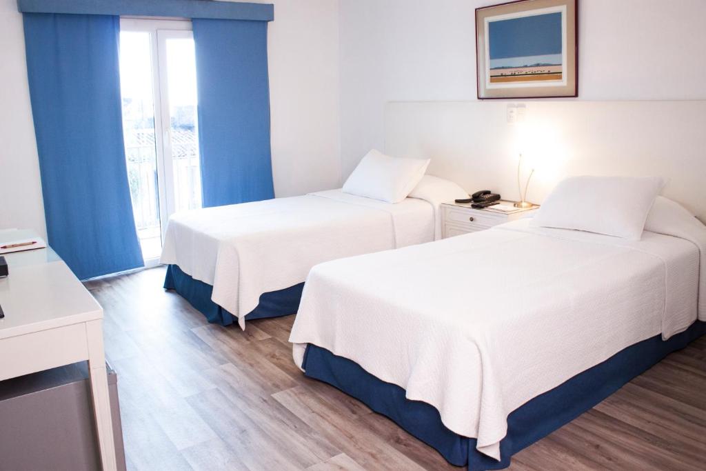 Hotel Cecilia - 2