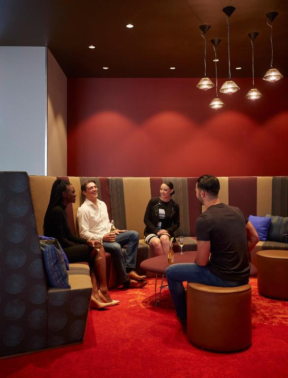 Bar/lounge