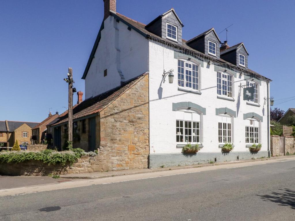 Sunny Dell Cottage in Crewkerne, United Kingdom reviews, prices