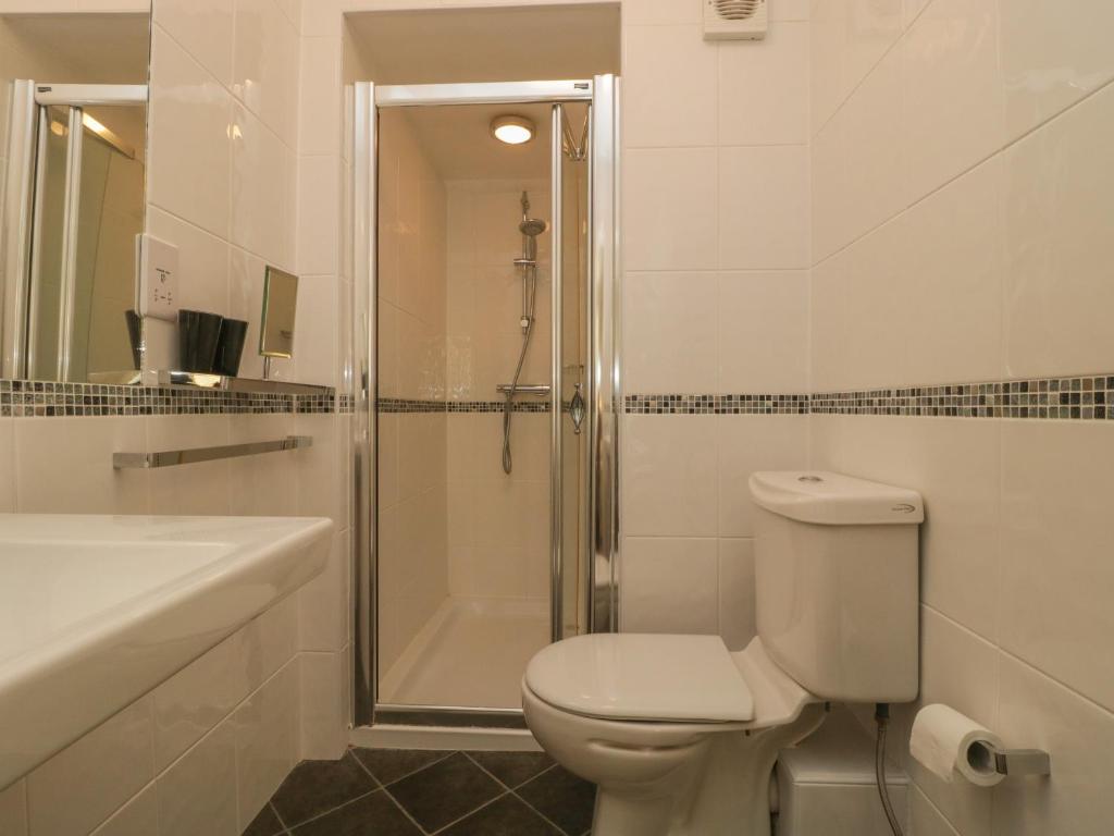1 Abbey Court photo