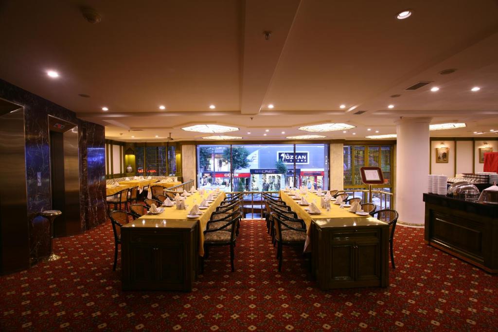 イスタンブール ロイヤル ホテル (Istanbul Royal Hotel) レストラン