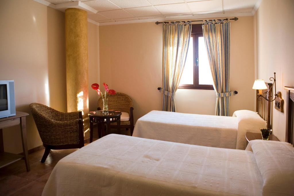 Hotel-Restaurante Cerrillo San Marcos photo