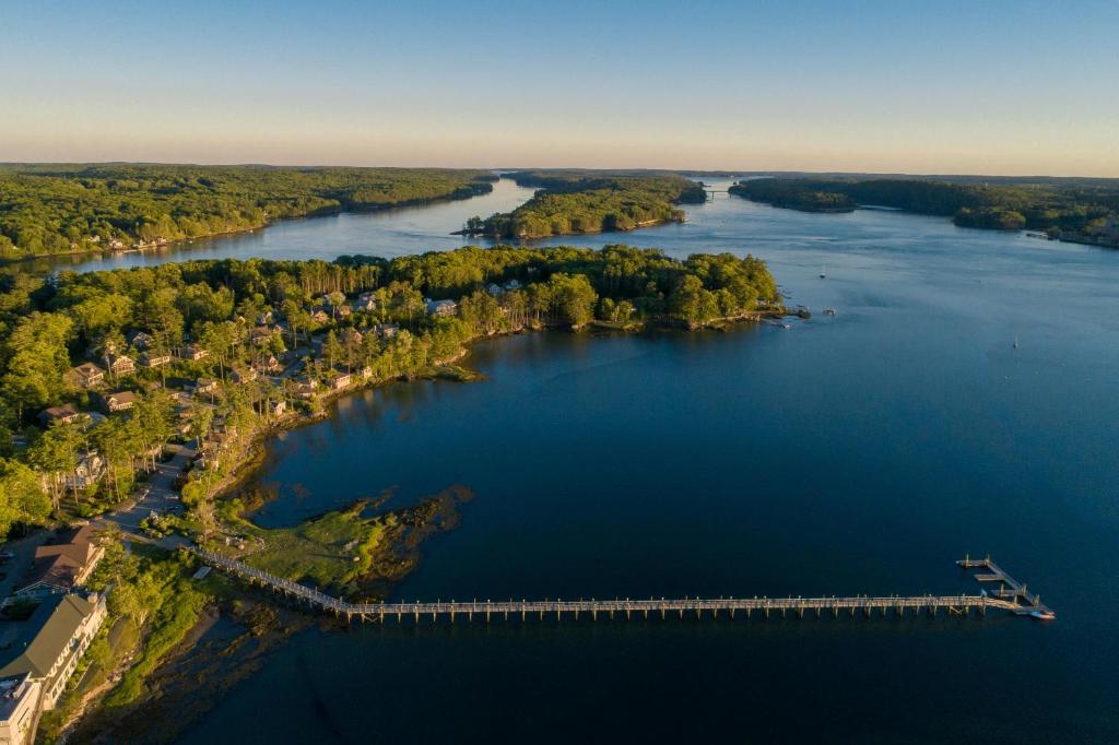 Sheepscot Harbour Village Resort — Hotel in Edgecomb (ME)