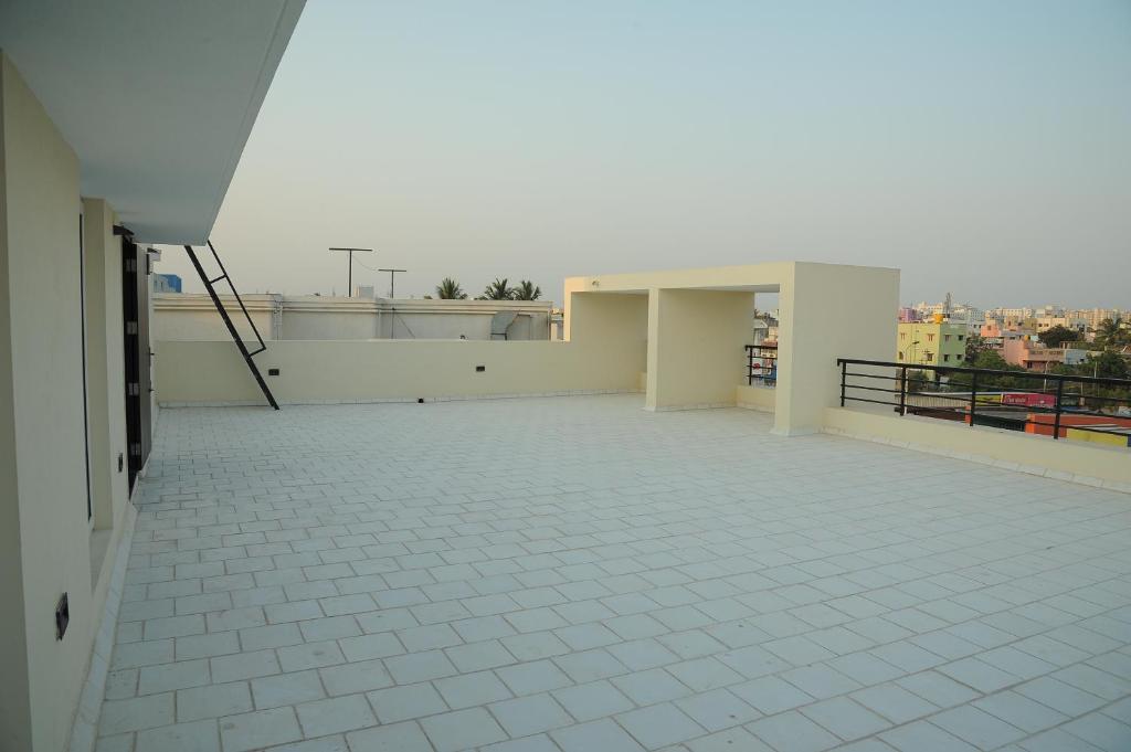 STAY BAY SERVICE APARTMENTS photo