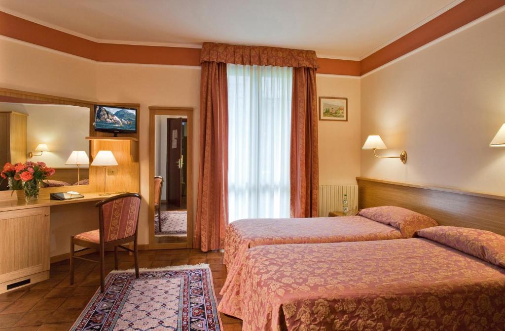 Hotel Astra - 2