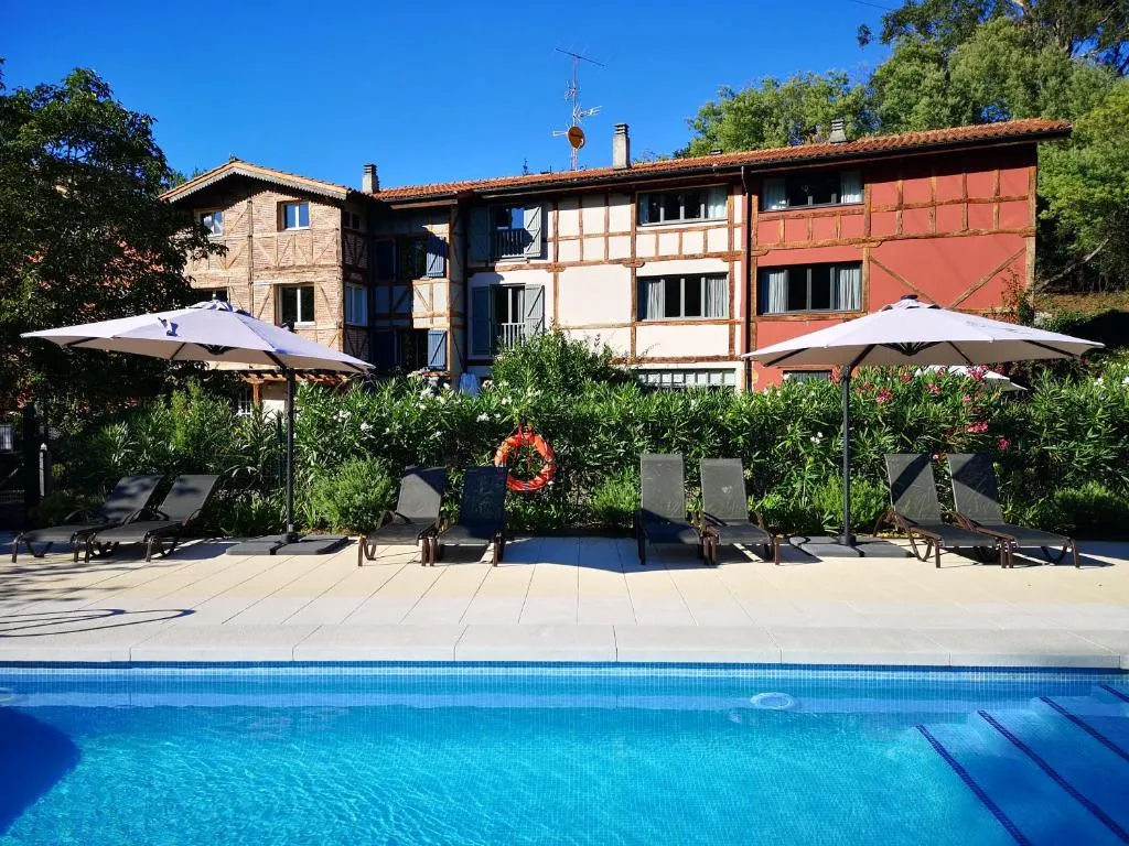 Hotel Zubieta，位于雷凯蒂奥的酒店