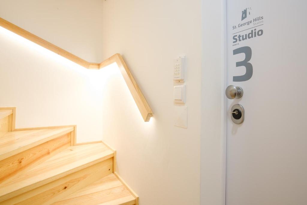 St. George Hills Studios 전경