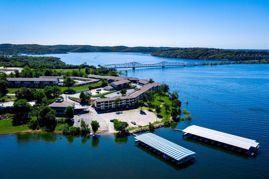 Table Rock Resorts at Kimberling Inn photo