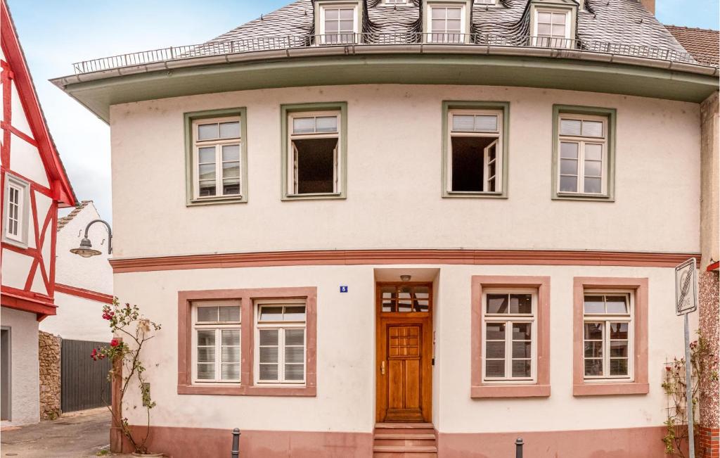Amazing apartment in Eltville am Rhein with 1 Bedrooms and WiFi