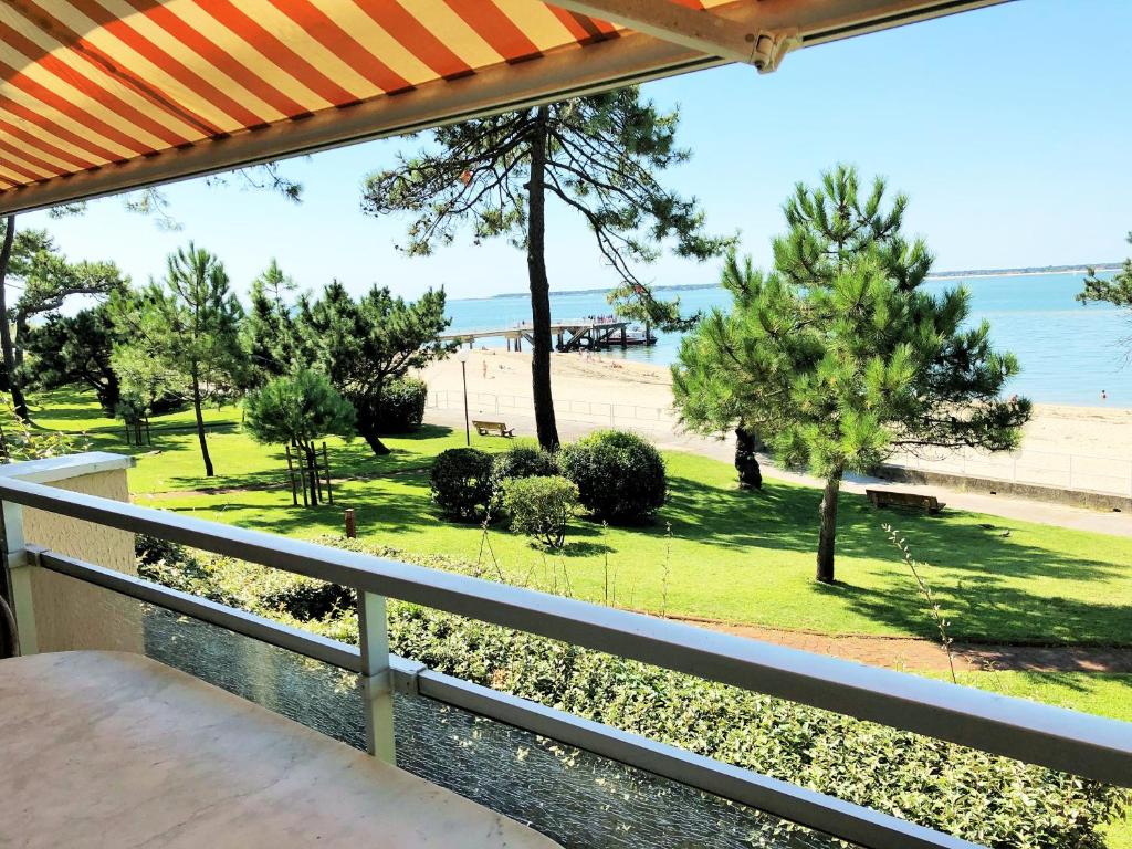 C213 Appartement Vue Mer Terrasse, Parking - 3