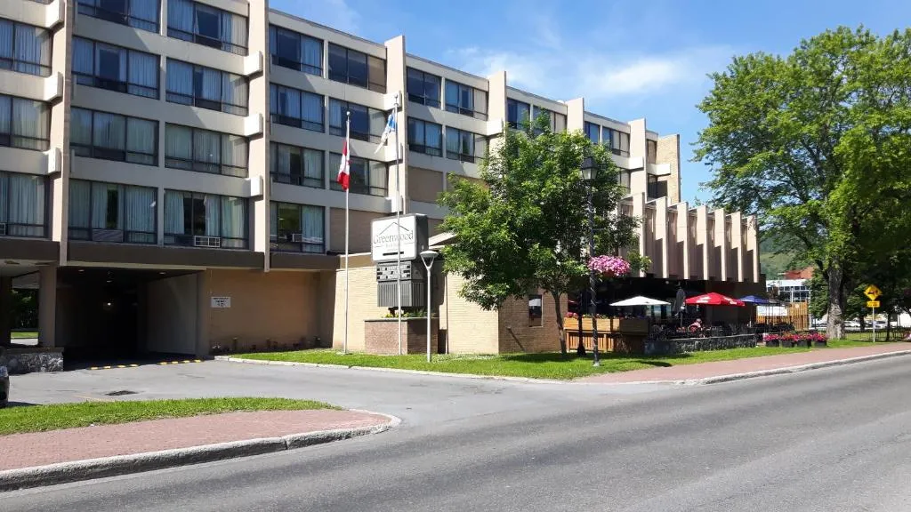 Greenwood Inn & Suites, hotel in Corner Brook