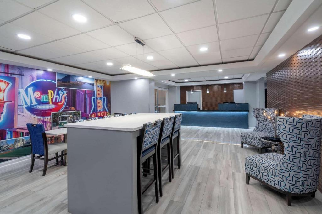 Wingate by Wyndham Horn Lake Southaven フロント・ロビー
