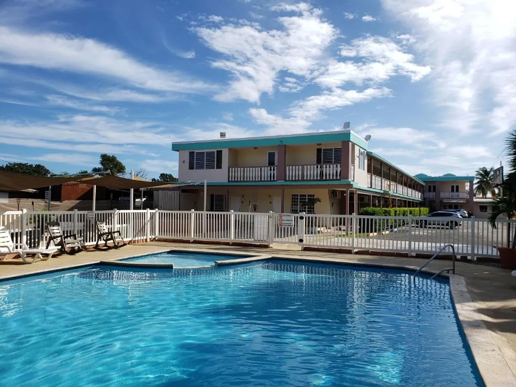 Combate Beach Resort，位于卡沃罗霍的酒店