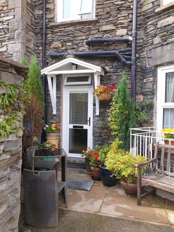 'Mysty' Studio style Winter deal on 3 nights or more Nov to Mar, Windermere