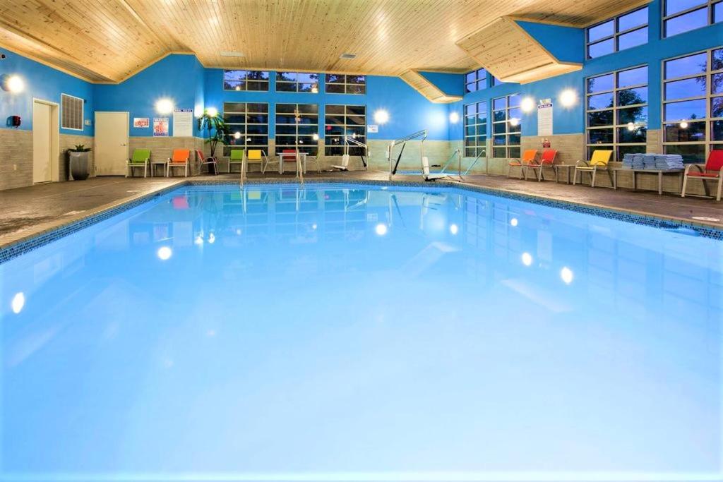 AmeriVu Inn and Suites - Chisago City photo