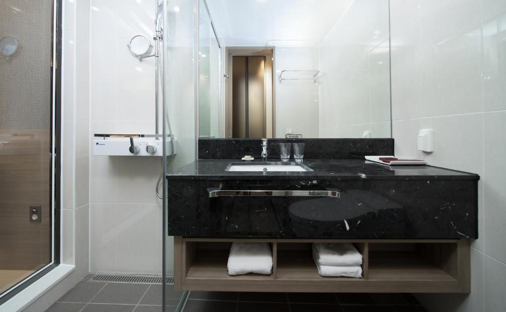 Utop Boutique Hotel and Residence photo