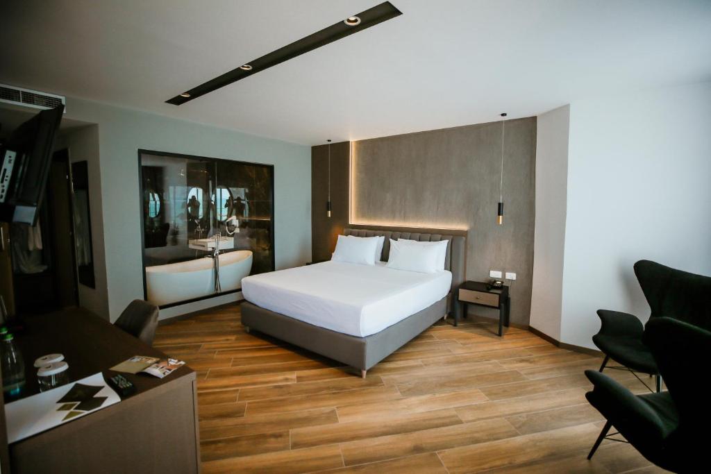 Klajdi Resort & SPA — Hotel rooms in Golem, Tirane